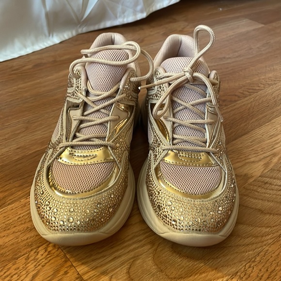 INC Blush Bling sneaker - Picture 4 of 5